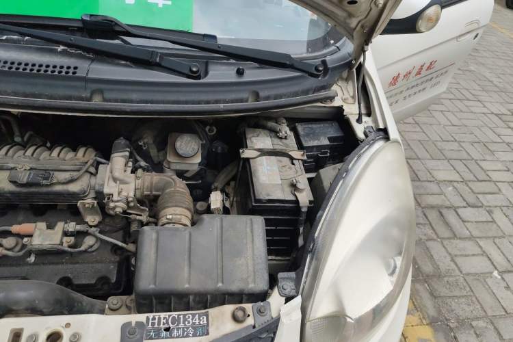 Used CHANGAN Benni mini 2012 1.0L Manual Family Edition China V Standard Engine Bay Left