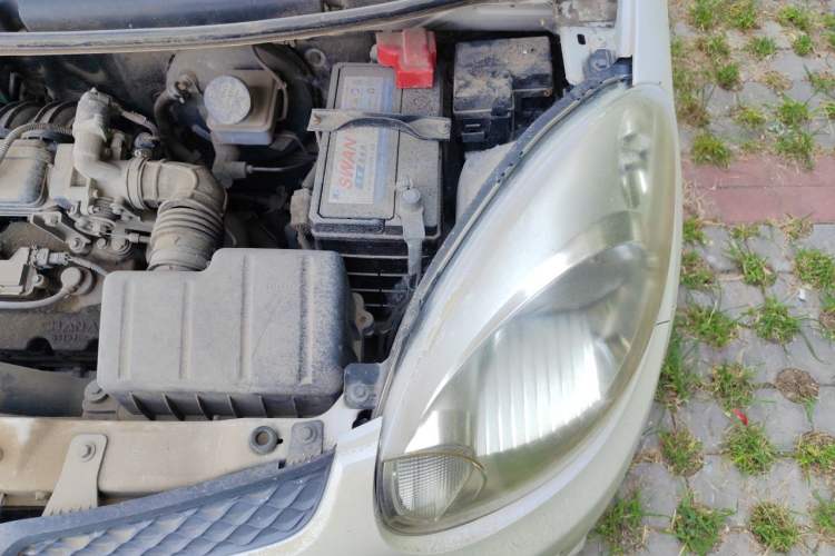 Used CHANGAN Benni mini 2012 1.0L Manual Fashion Edition China V Standard Engine Bay Left