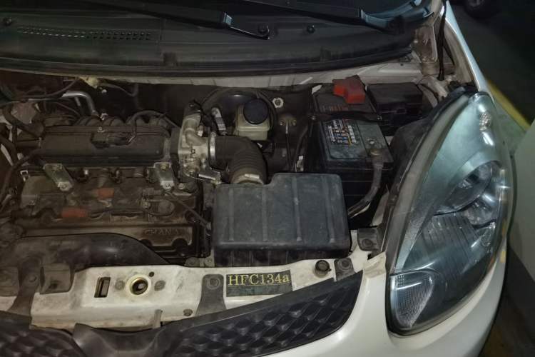Used CHANGAN Benni mini 2012 1.0L Manual Fashion Edition China IV Standard Engine Bay Left