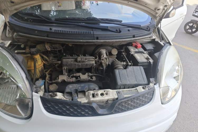 Used CHANGAN Benni mini 2012 1.0L IMT Fashion Edition China IV Standard Engine Bay