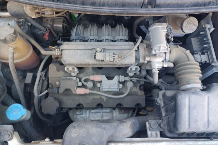 Used CHANGAN Benni mini 2012 1.0L IMT Fashion Edition China IV Standard Engine Bay