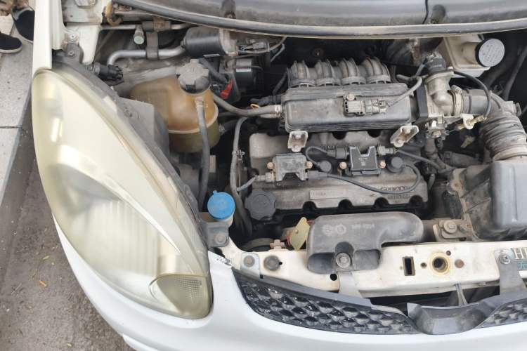 Used CHANGAN Benni mini 2012 1.0L Manual Fashion Edition China IV Standard Engine Bay Right