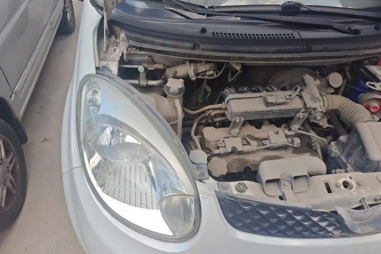 Used CHANGAN Benni mini 2012 1.0L Manual Family Edition China V Standard Engine Bay Right