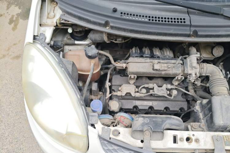 Used CHANGAN Benni mini 2012 1.0L Manual Family Edition China V Standard Engine Bay Right