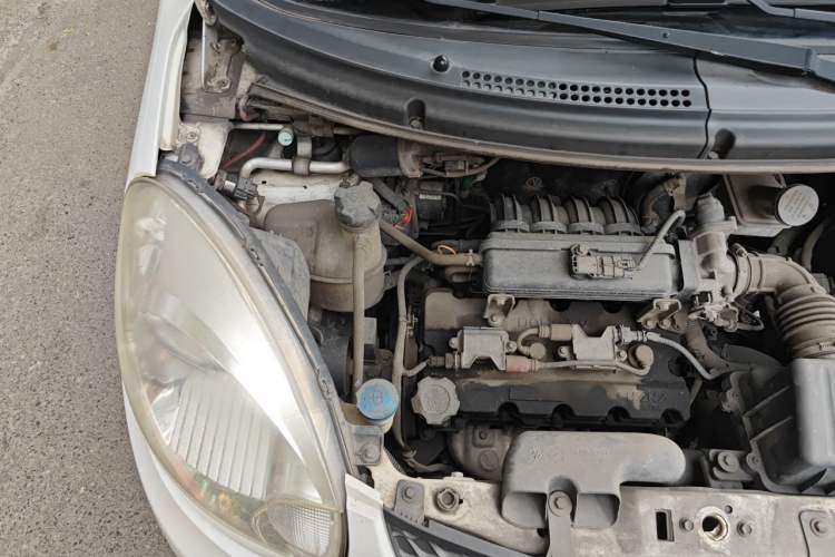 Used CHANGAN Benni mini 2012 1.0L Manual Fashion Edition China IV Standard Engine Bay Right