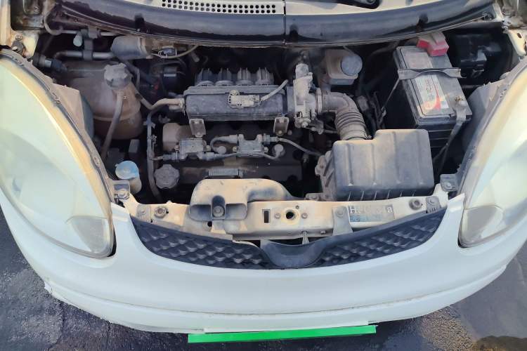 Used CHANGAN Benni mini 2012 1.0L Manual Fashion Edition China IV Standard Engine Bay