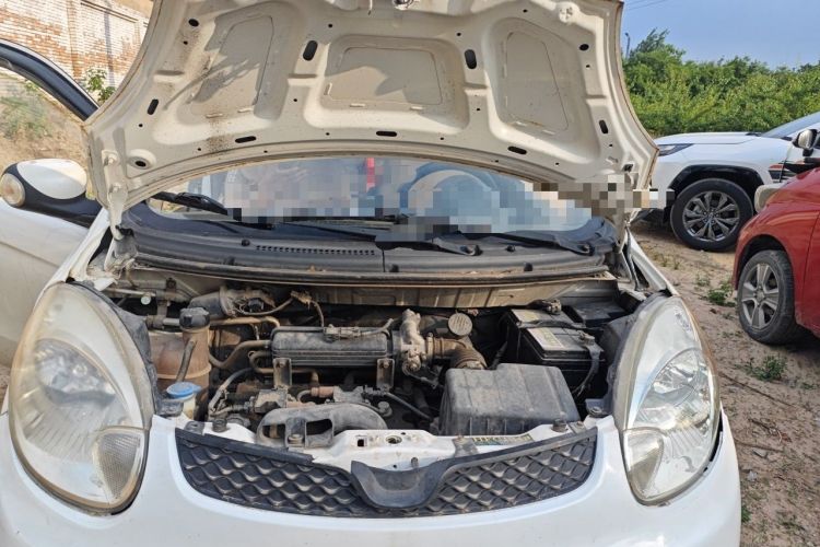 Used CHANGAN Benni mini 2012 1.0L Manual Family Edition China IV Standard Engine Bay
