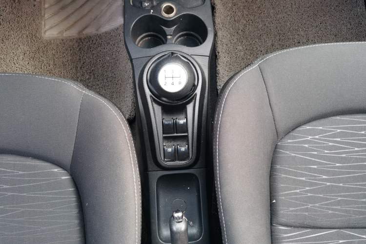 Used CHANGAN Benni mini 2012 1.0L Manual Fashion Edition China V Standard Gear Lever