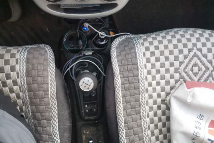 Used CHANGAN Benni mini 2012 1.0L Manual Fashion Edition China IV Standard Gear Lever