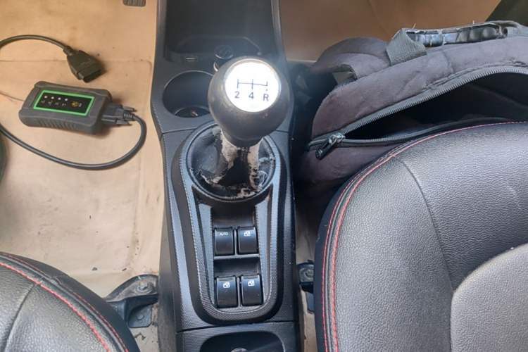 Used CHANGAN Benni mini 2012 1.0L Manual Fashion Edition China V Standard Gear Lever