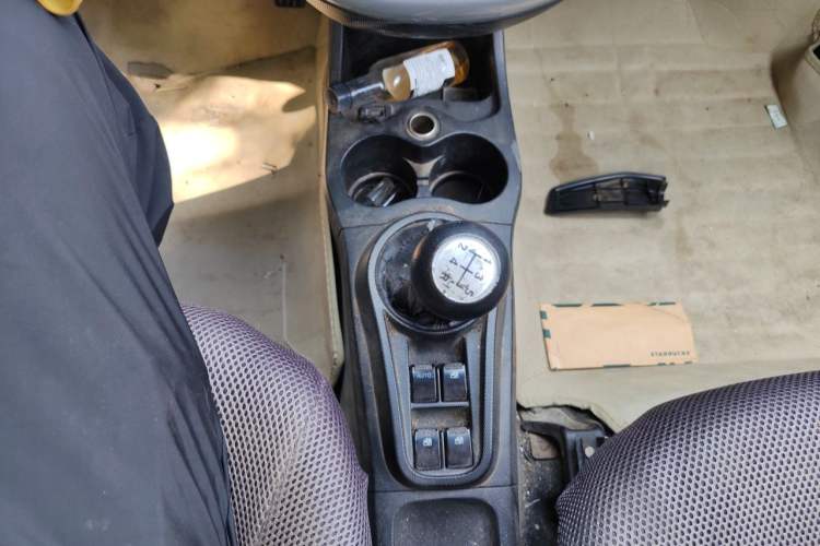 Used CHANGAN Benni mini 2012 1.0L Manual Fashion Edition China V Standard Gear Lever