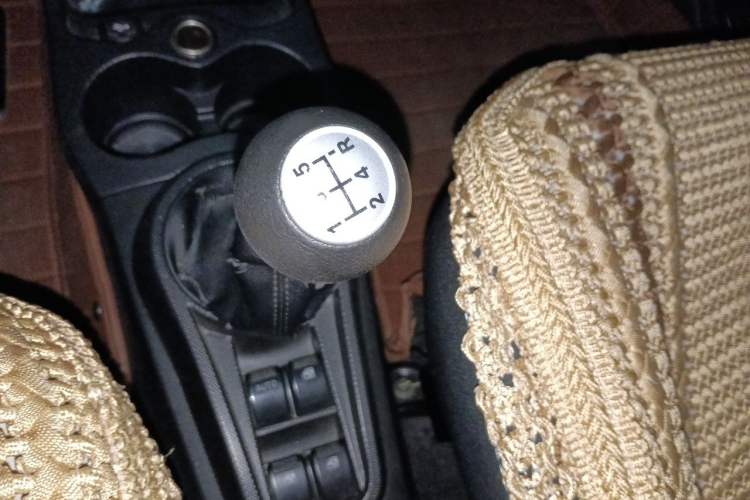 Used CHANGAN Benni mini 2012 1.0L Manual Fashion Edition China IV Standard Gear Lever