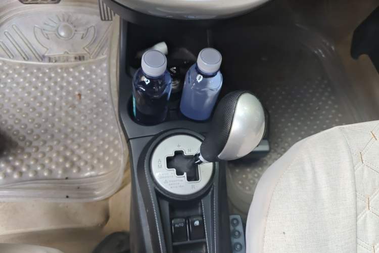 Used CHANGAN Benni mini 2012 1.0L IMT Fashion Edition China IV Standard Gear Lever