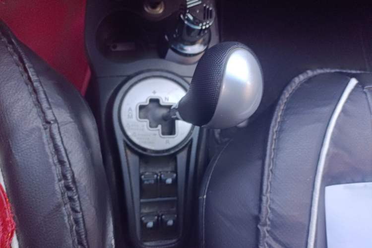 Used CHANGAN Benni mini 2012 1.0L IMT Fashion Edition China IV Standard Gear Lever