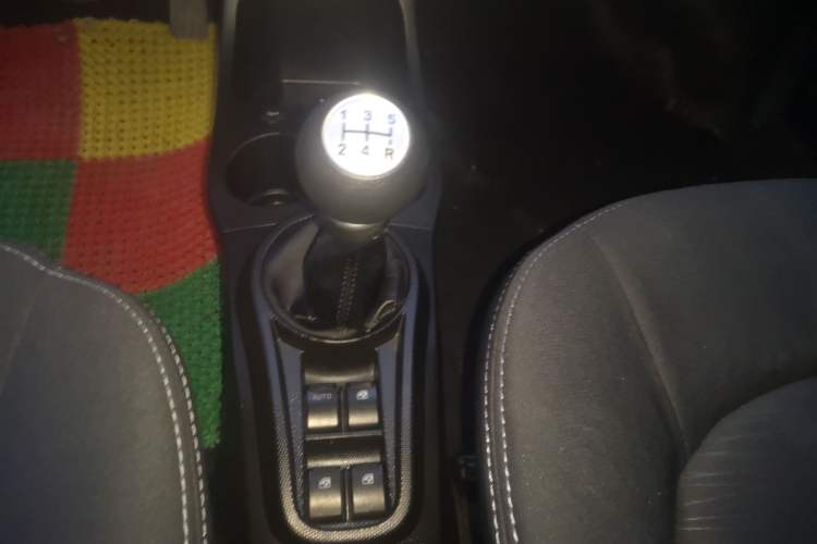 Used CHANGAN Benni mini 2012 1.0L Manual Fashion Edition China V Standard Gear Lever