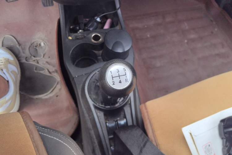 Used CHANGAN Benni mini 2012 1.0L Manual Fashion Edition China V Standard Gear Lever