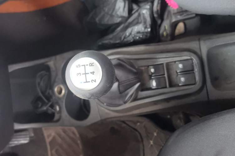 Used CHANGAN Benni mini 2012 1.0L Manual Fashion Edition China IV Standard Gear Lever