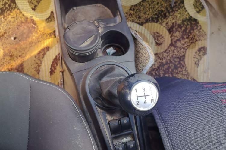 Used CHANGAN Benni mini 2012 1.0L Manual Fashion Edition China IV Standard Gear Lever