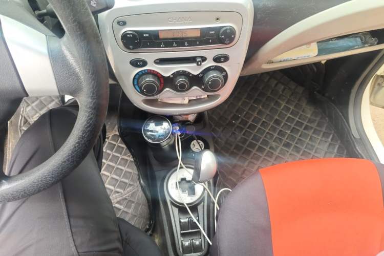 Used CHANGAN Benni mini 2012 1.0L IMT Fashion Edition China IV Standard Gear Lever