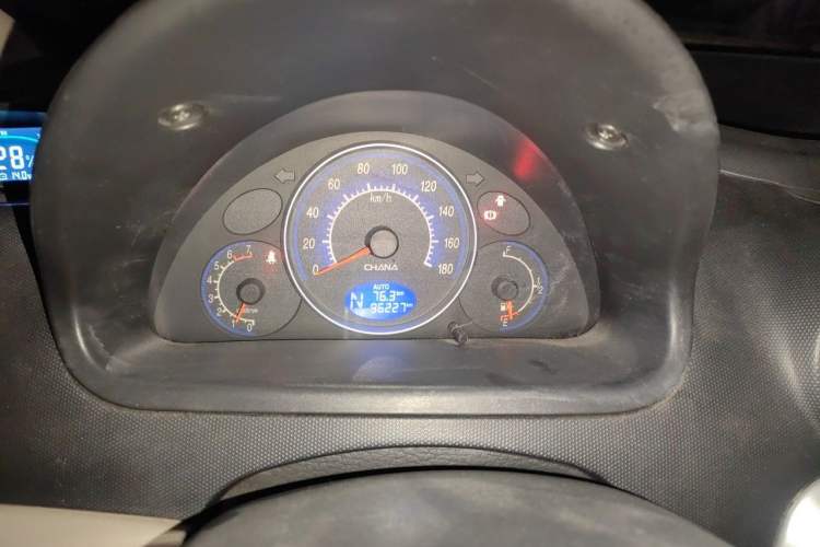 Used CHANGAN Benni mini 2012 1.0L IMT Fashion Edition China IV Standard Instrument Cluster