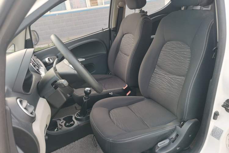 Used CHANGAN Benni mini 2012 1.0L Manual Fashion Edition China V Standard Left Front Seat