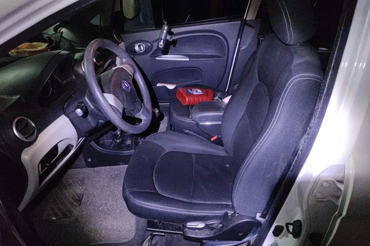 Used CHANGAN Benni mini 2012 1.0L Manual Fashion Edition China V Standard Left Front Seat