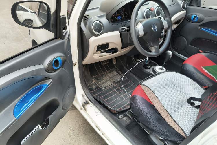 Used CHANGAN Benni mini 2012 1.0L IMT Fashion Edition China IV Standard Left Front Seat