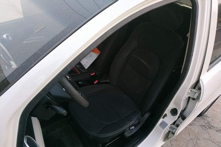 Used CHANGAN Benni mini 2012 1.0L Manual Fashion Edition China V Standard Left Front Seat