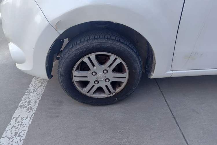 Used CHANGAN Benni mini 2012 1.0L Manual Fashion Edition China V Standard Left Front Wheel Hub