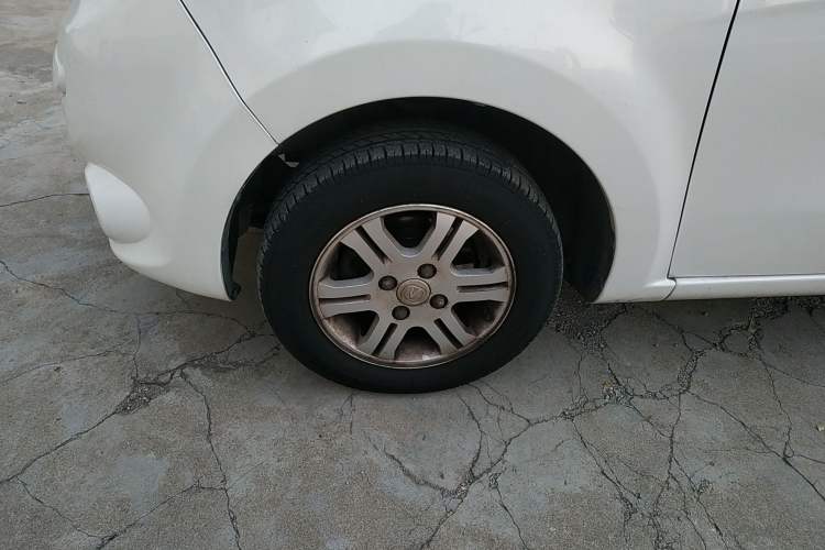 Used CHANGAN Benni mini 2012 1.0L Manual Fashion Edition China V Standard Left Front Wheel Hub