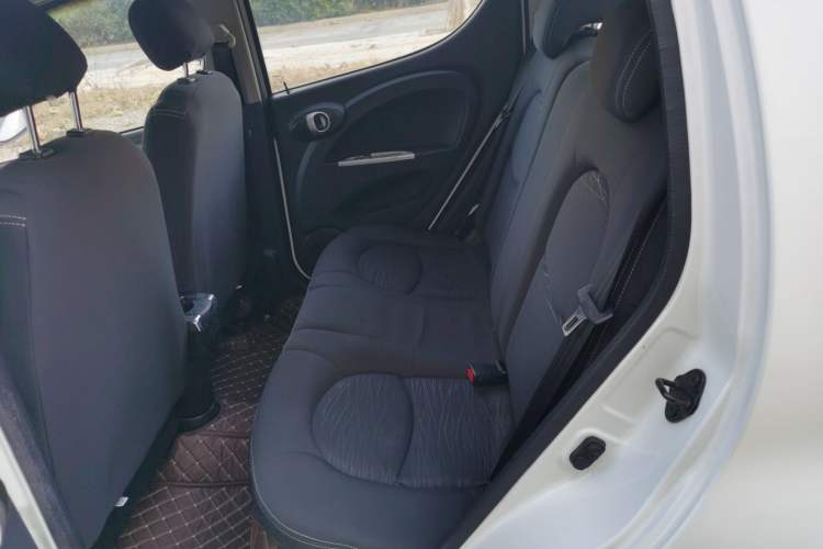 Used CHANGAN Benni mini 2012 1.0L Manual Fashion Edition China V Standard Left Rear Seat