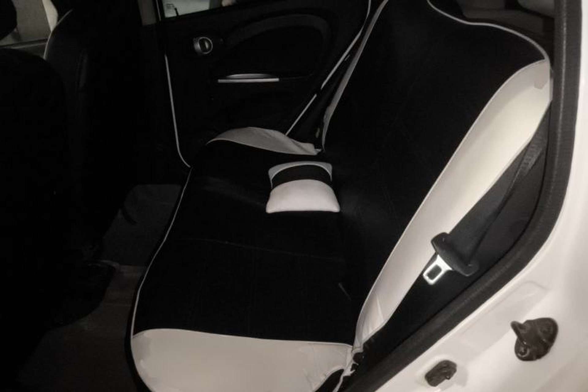 Used CHANGAN Benni mini 2012 1.0L Manual Family Edition China IV Standard Left Rear Seat
