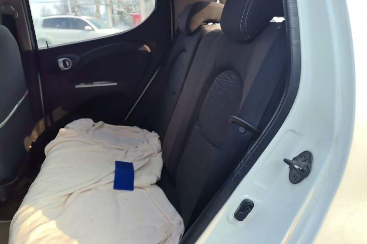 Used CHANGAN Benni mini 2012 1.0L Manual Fashion Edition China IV Standard Left Rear Seat