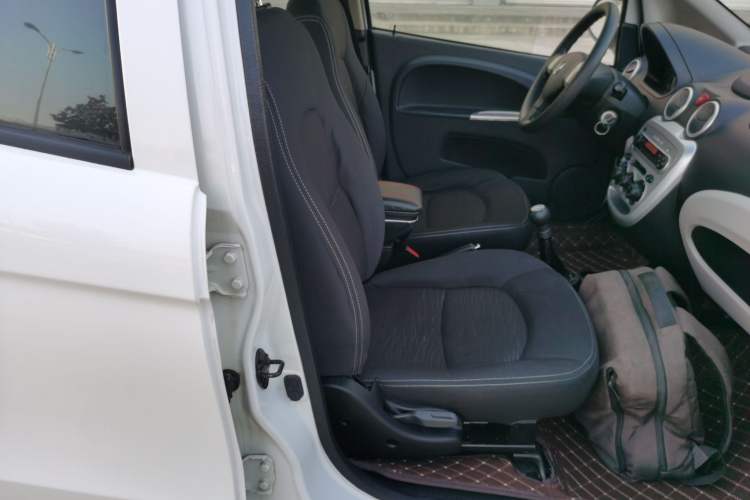 Used CHANGAN Benni mini 2012 1.0L Manual Fashion Edition China V Standard Right Front Seat