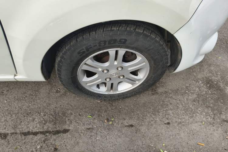 Used CHANGAN Benni mini 2012 1.0L Manual Fashion Edition China IV Standard Right Front Wheel Hub