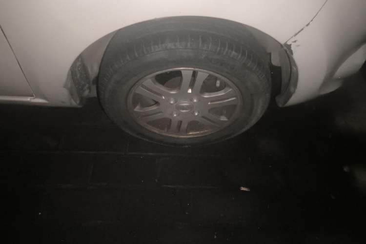 Used CHANGAN Benni mini 2012 1.0L Manual Fashion Edition China IV Standard Right Front Wheel Hub