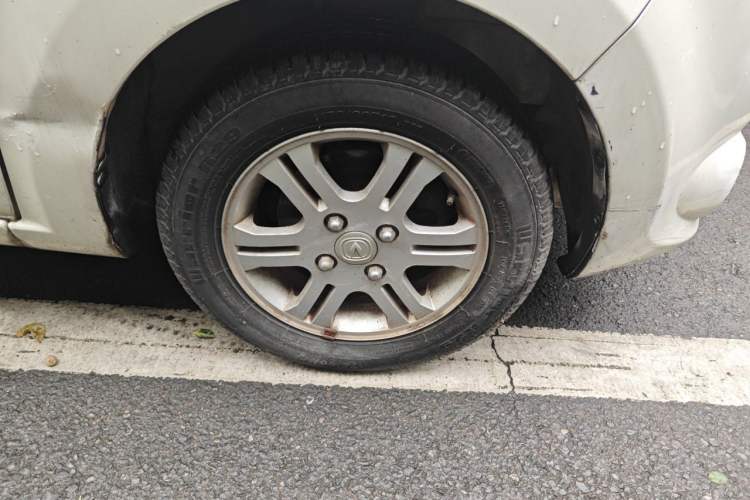 Used CHANGAN Benni mini 2012 1.0L IMT Fashion Edition China IV Standard Right Front Wheel Hub