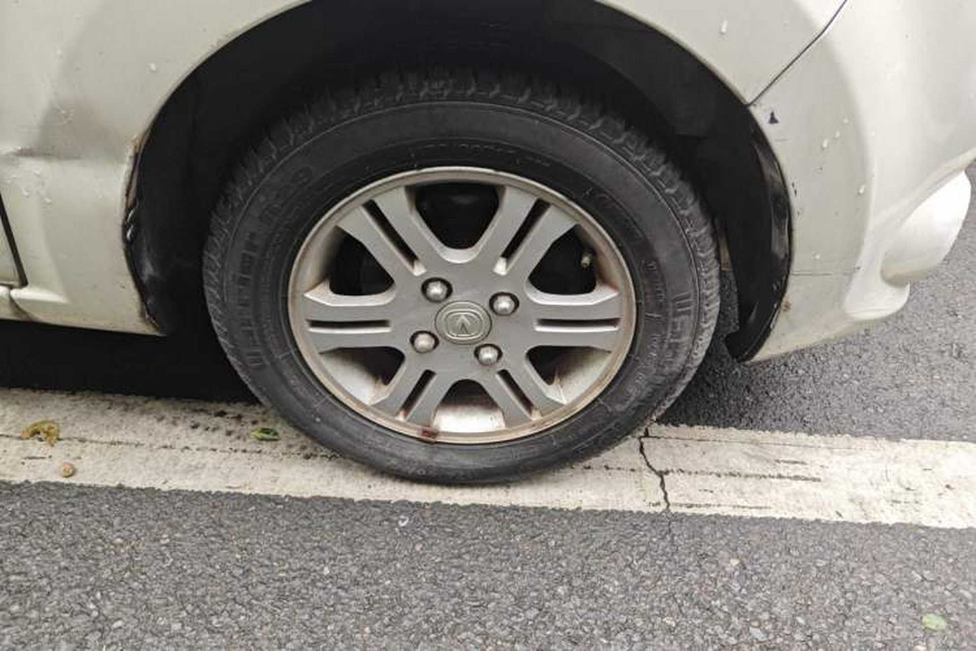 Used CHANGAN Benni mini 2012 1.0L IMT Fashion Edition China IV Standard Right Front Wheel Hub