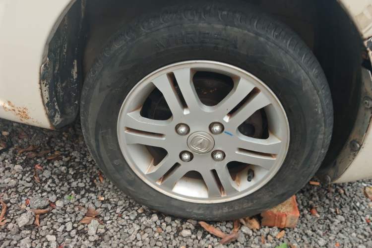Used CHANGAN Benni mini 2012 1.0L IMT Fashion Edition China IV Standard Right Front Wheel Hub