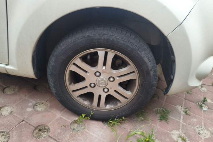 Used CHANGAN Benni mini 2012 1.0L Manual Fashion Edition China V Standard Right Front Wheel Hub