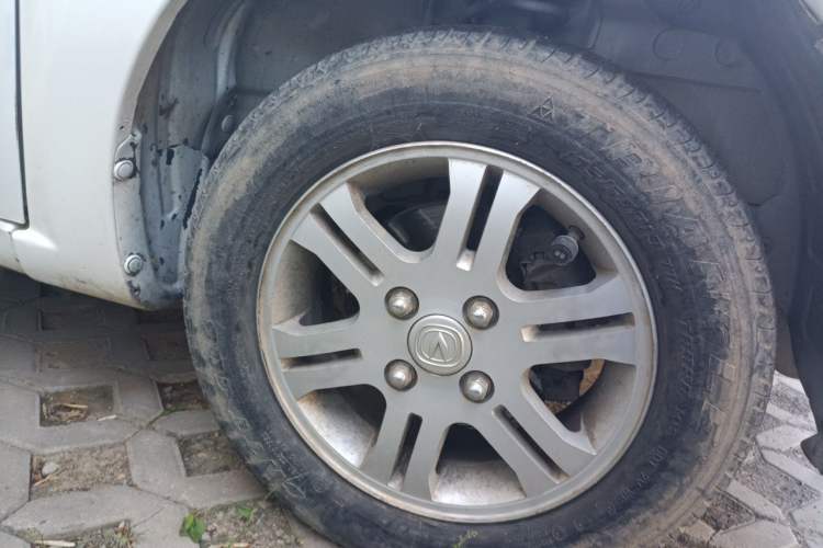 Used CHANGAN Benni mini 2012 1.0L IMT Fashion Edition China IV Standard Right Front Wheel Hub