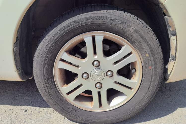Used CHANGAN Benni mini 2012 1.0L Manual Fashion Edition China V Standard Right Front Wheel Hub