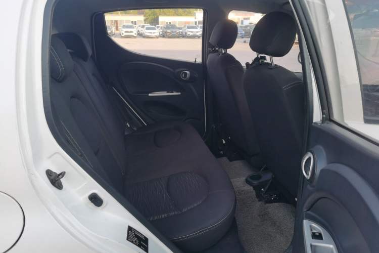 Used CHANGAN Benni mini 2012 1.0L Manual Fashion Edition China V Standard Right Rear Seat
