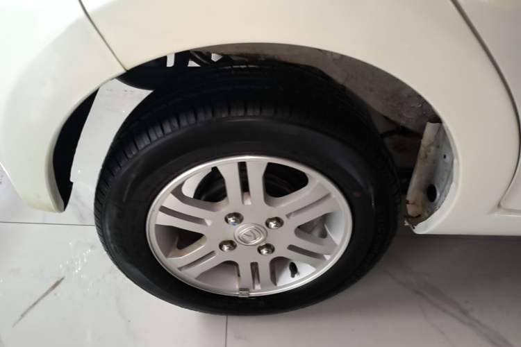 Used CHANGAN Benni mini 2012 1.0L Manual Fashion Edition China V Standard Right Rear Wheel Hub