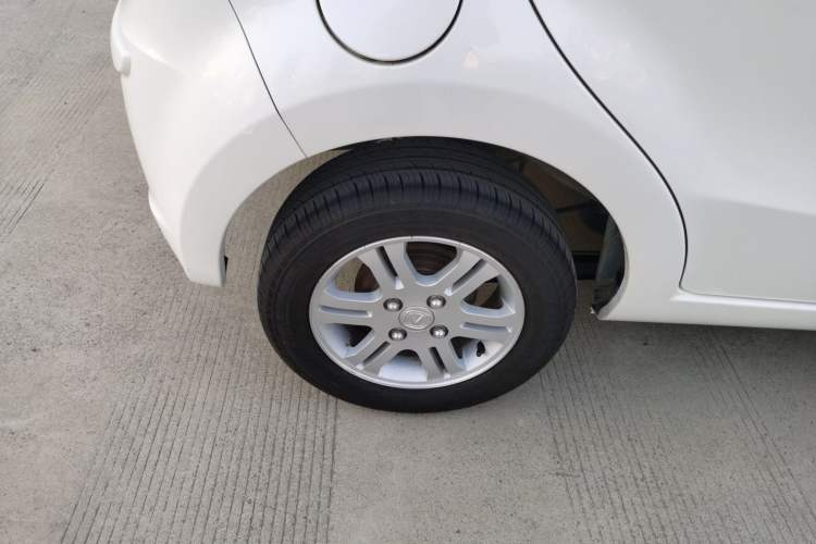 Used CHANGAN Benni mini 2012 1.0L Manual Fashion Edition China V Standard Right Rear Wheel Hub