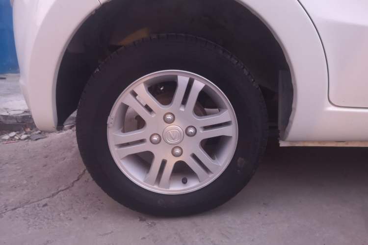 Used CHANGAN Benni mini 2012 1.0L Manual Fashion Edition China V Standard Right Rear Wheel Hub