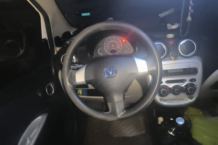 Used CHANGAN Benni mini 2012 1.0L Manual Fashion Edition China IV Standard Steering Wheel