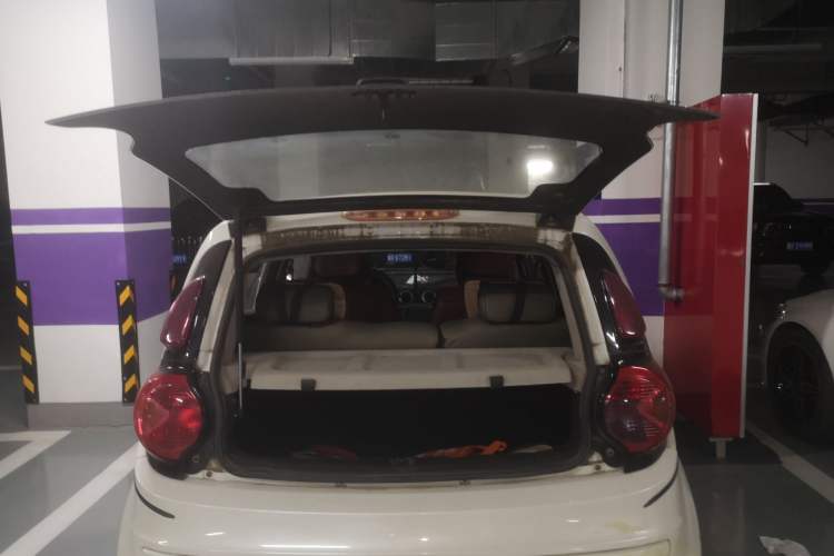 Used CHANGAN Benni mini 2012 1.0L IMT Fashion Edition China IV Standard Trunk