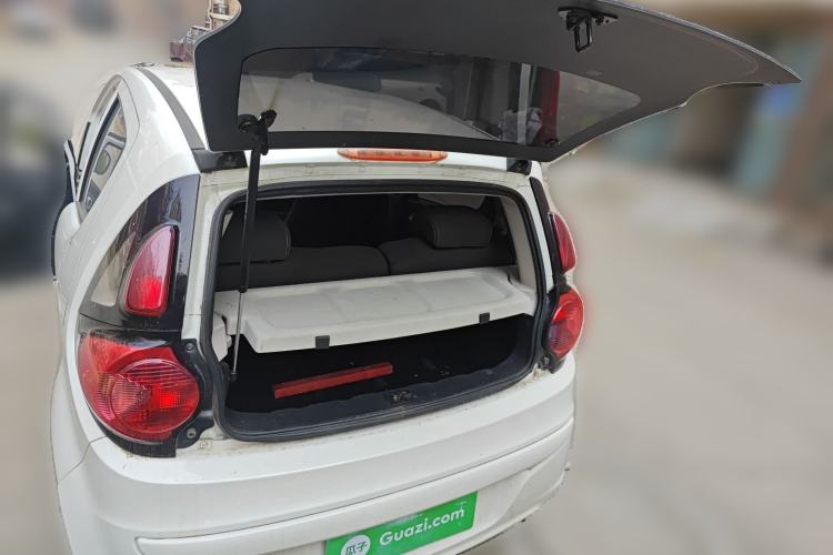 Used CHANGAN Benni mini 2012 1.0L Manual Fashion Edition China IV Standard Trunk