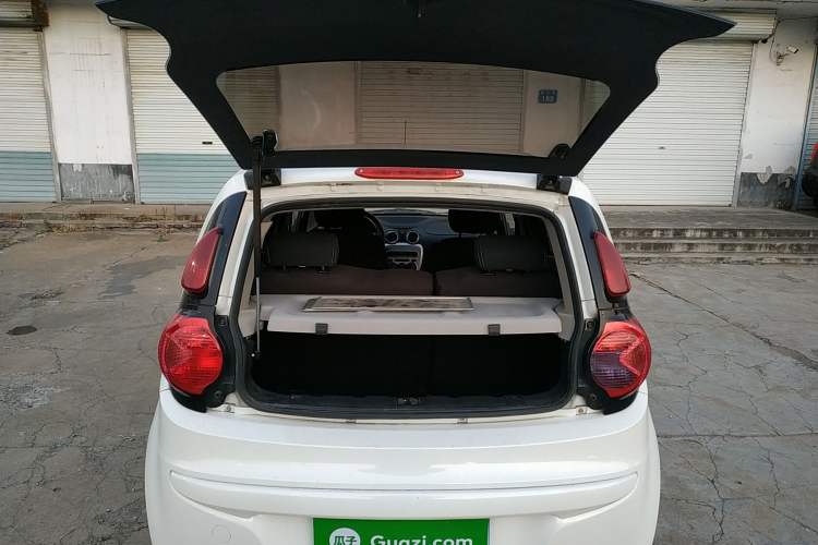 Used CHANGAN Benni mini 2012 1.0L Manual Fashion Edition China V Standard Trunk